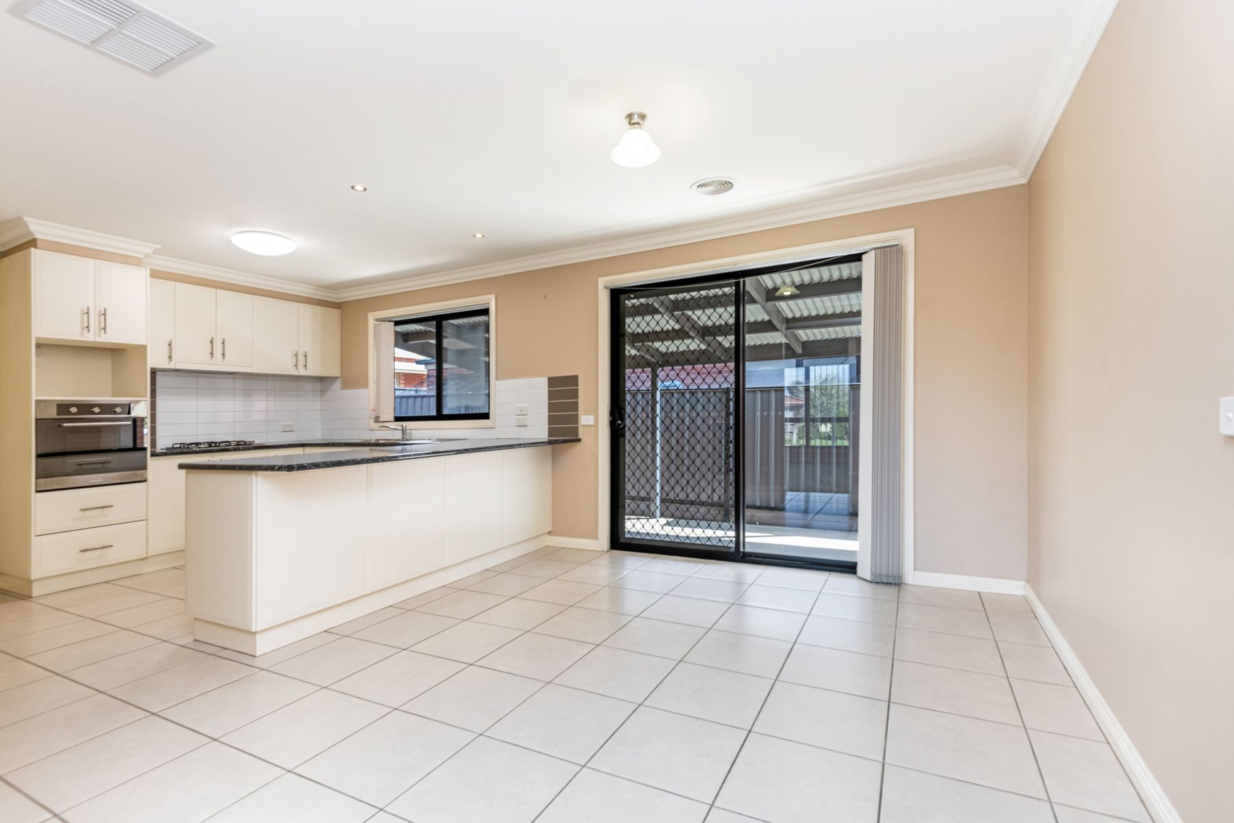 1/16 Muriel Street, Kangaroo Flat, VIC 3555, Kangaroo Flat - Thumbnail 2