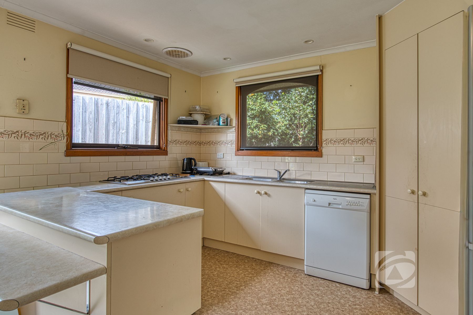 15 Kent Road, Narre Warren VIC 3805, Narre Warren - Thumbnail 2
