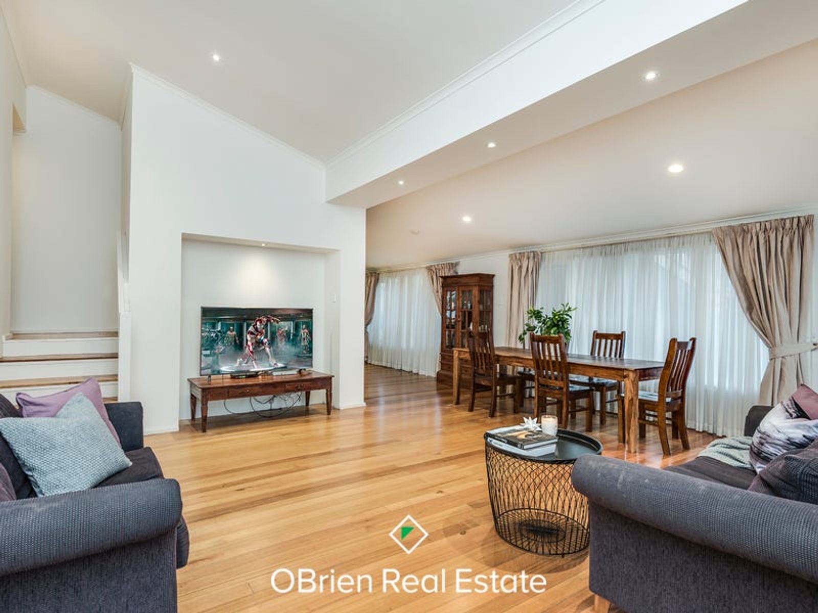 91 James Cook Drive, Endeavour Hills, VIC 3802, Endeavour Hills - Thumbnail 2