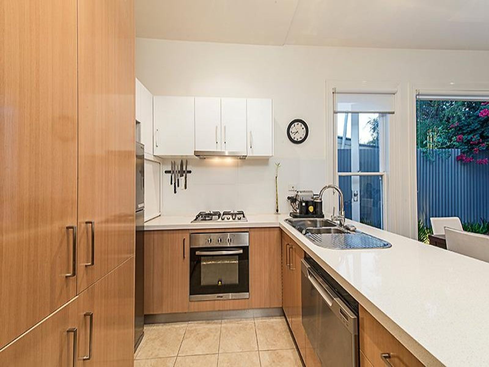 2 Barnett Street, Kensington - Thumbnail 4