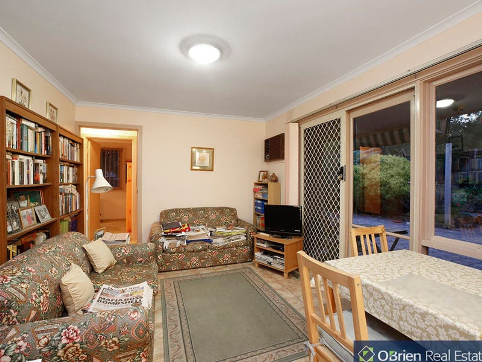 2 Fitzroy Court, Endeavour Hills, VIC 3802, Endeavour Hills - Thumbnail 3