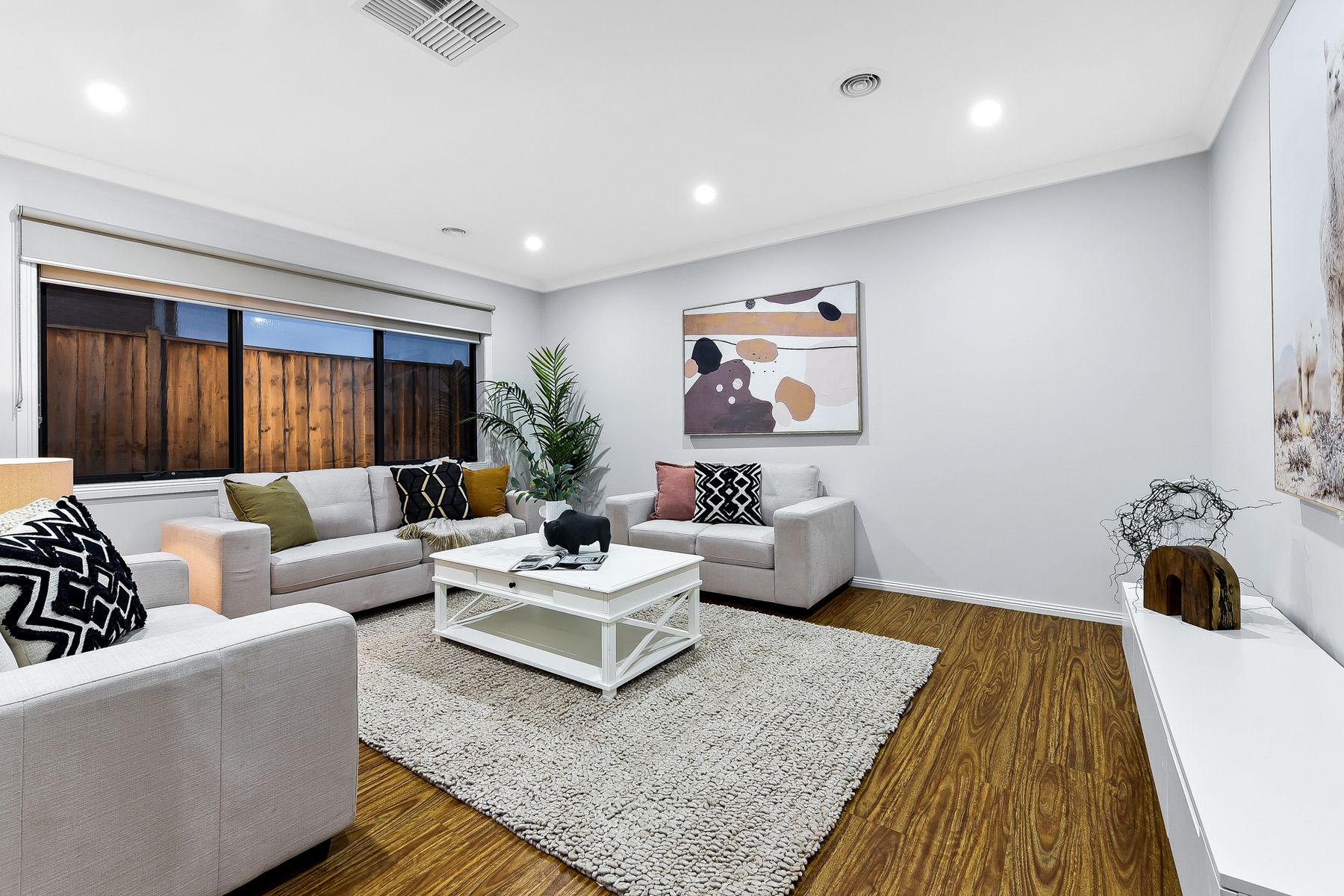 4 Union Street, Clyde North, VIC 3978, Clyde North - Thumbnail 4