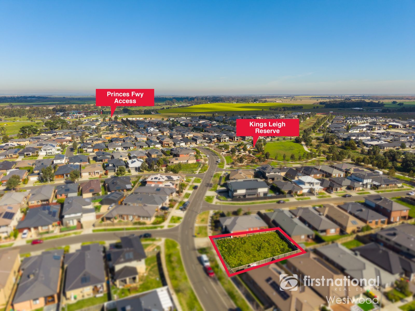 19 Fishbone Avenue, Werribee VIC 3030, Werribee - Thumbnail 3