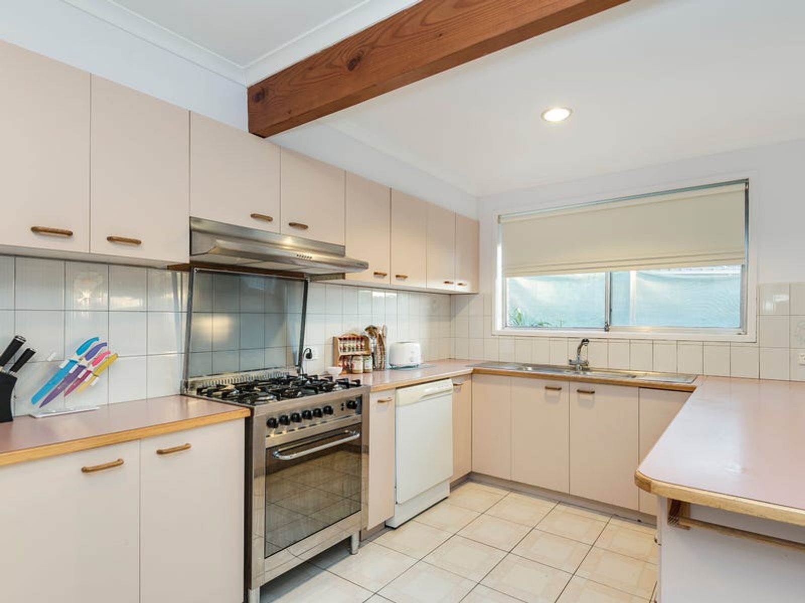 4 Correa Place, Endeavour Hills, VIC 3802, Endeavour Hills - Thumbnail 3