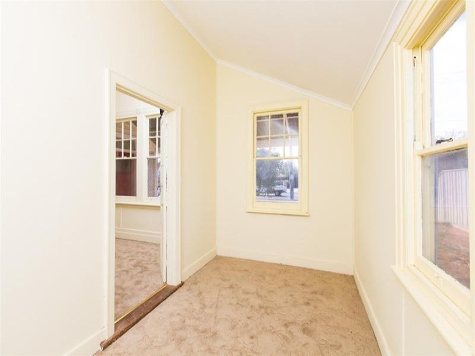 67 Eleventh Street, Mildura - Thumbnail 6