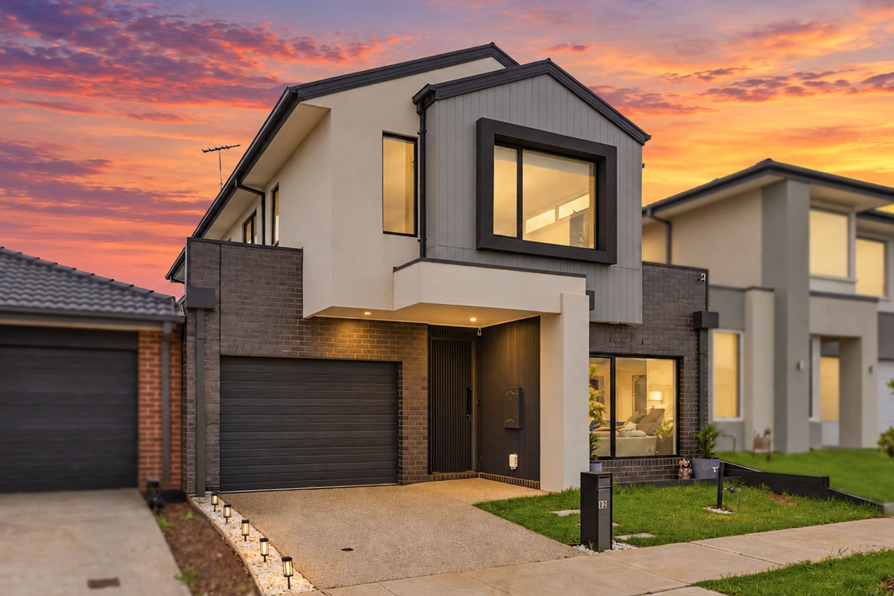 12 Carriage Drive, Fraser Rise - Image 1