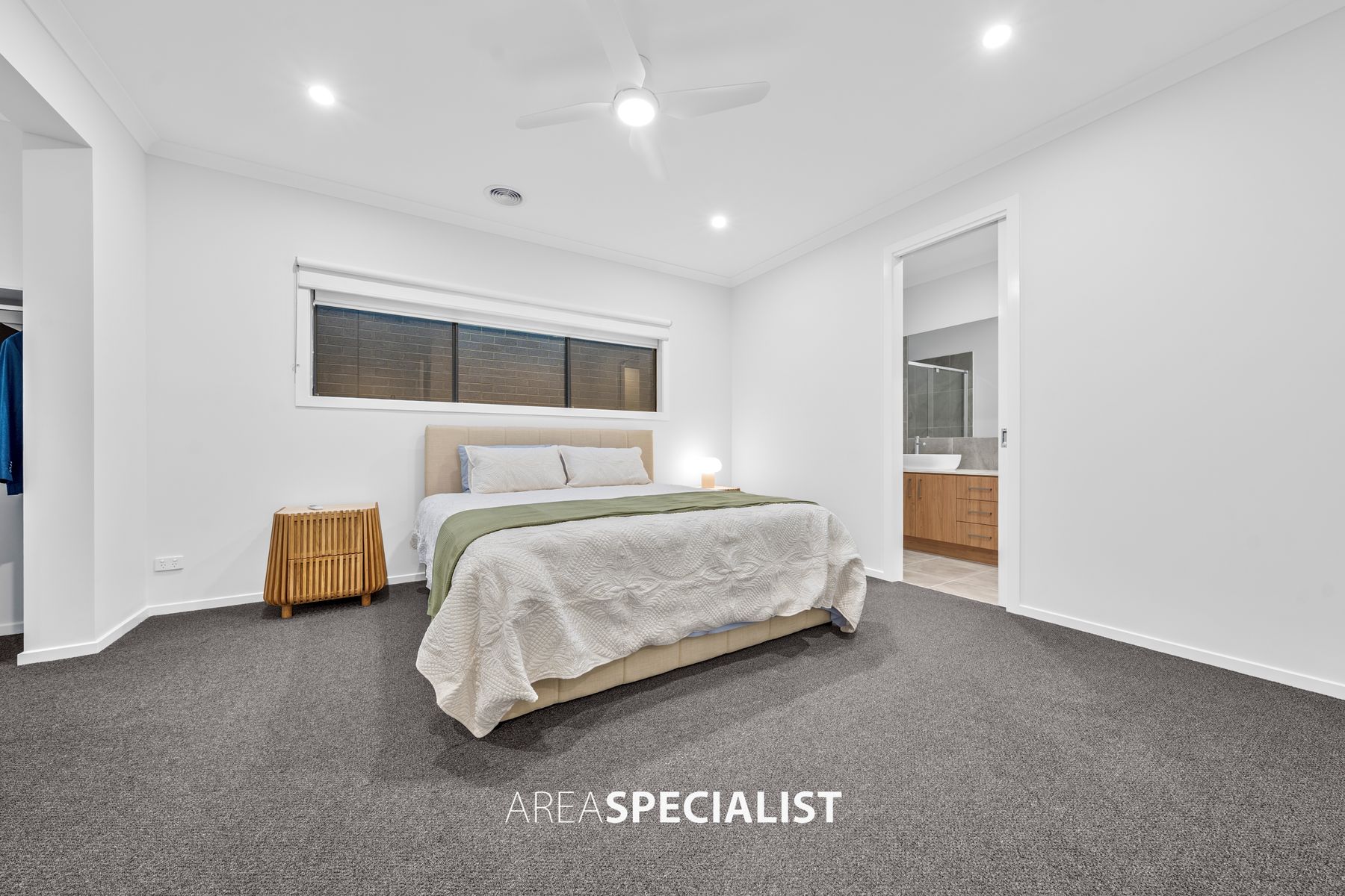 40 Rockbank Road, Clyde North, Clyde North - Thumbnail 7