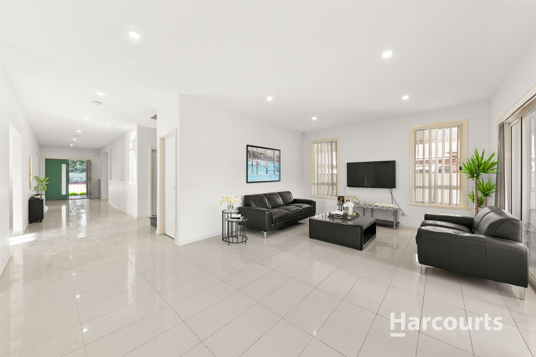 10 Tenterfield Drive, Burnside Heights, VIC 3023, Burnside Heights - Thumbnail 5