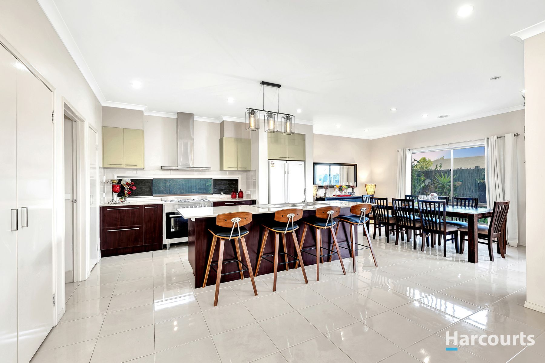 19 Beaconsfield Lane, Caroline Springs, VIC 3023, Caroline Springs - Thumbnail 2