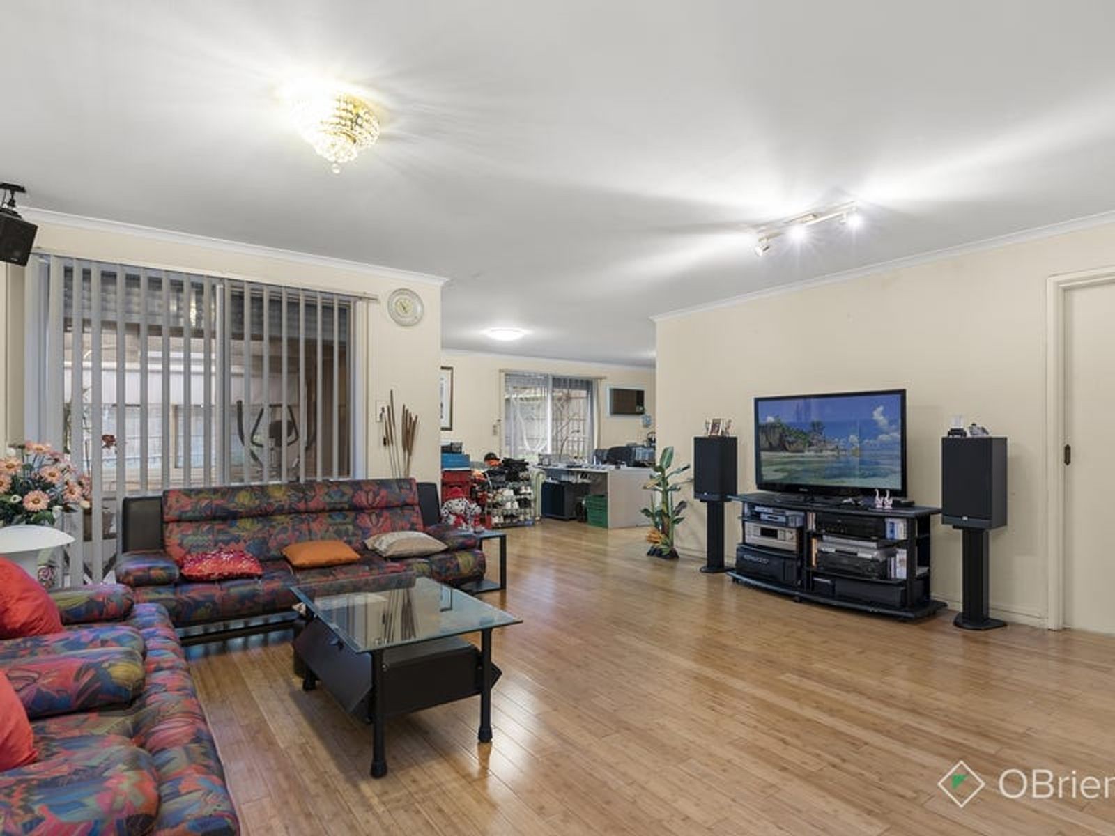 12 Arthur Phillip Drive, Endeavour Hills, VIC 3802, Endeavour Hills - Thumbnail 2
