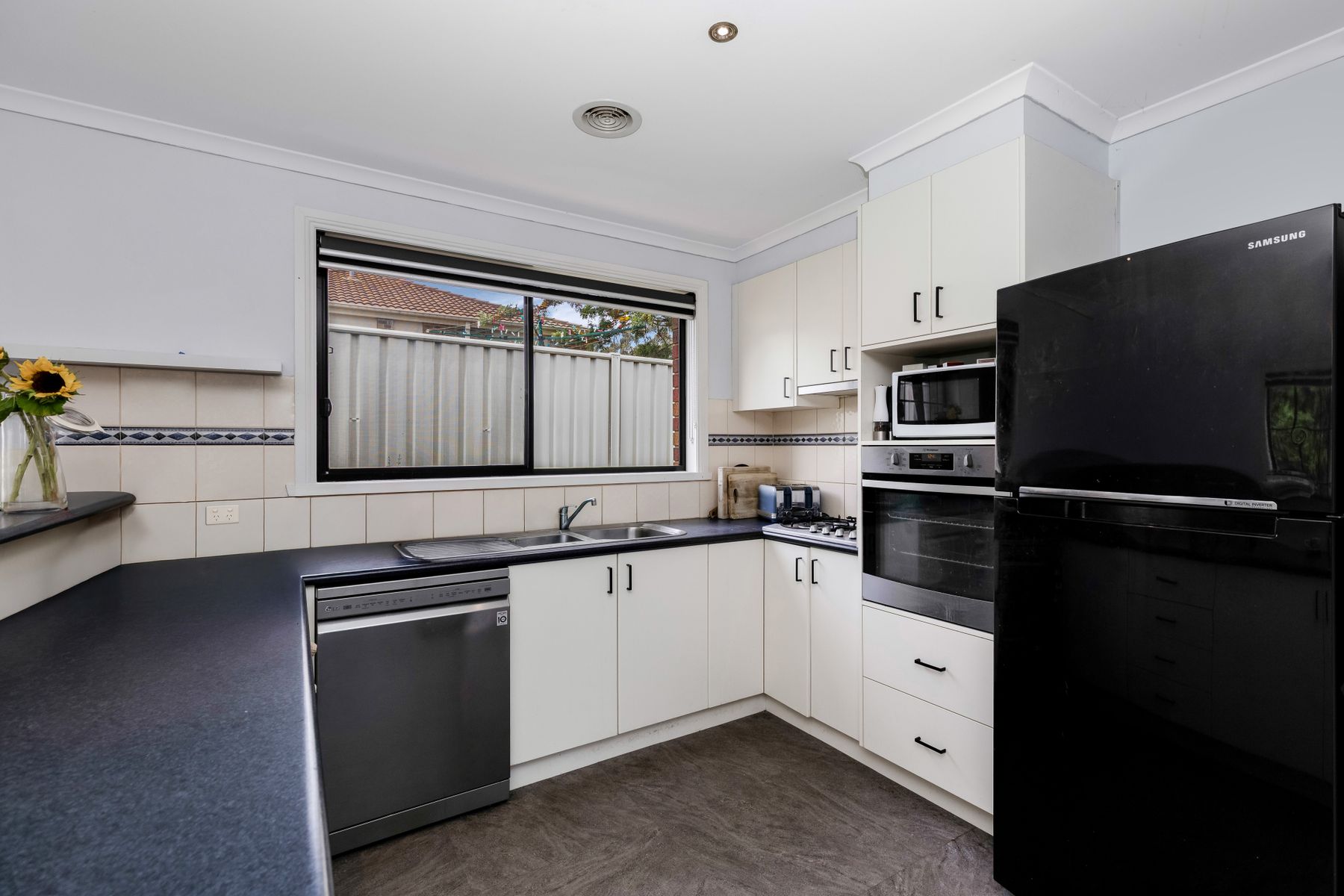 5 Valli Place, East Bendigo VIC 3550, East Bendigo - Thumbnail 4