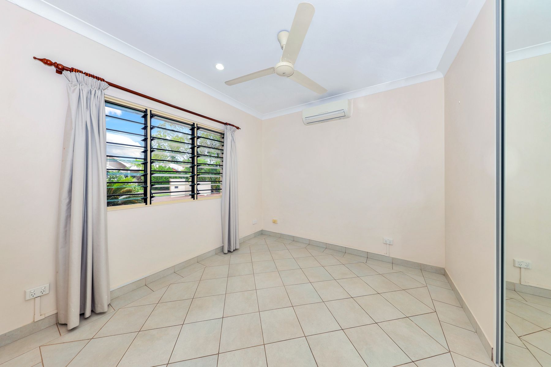 2/30 Sovereign Circuit, Coconut Grove NT 0810, Coconut Grove - Thumbnail 4