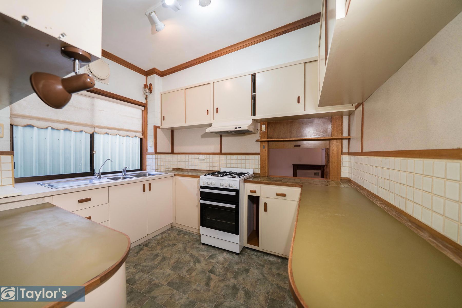 180 Kesters Road, Para Hills SA 5096, Para Hills - Thumbnail 3