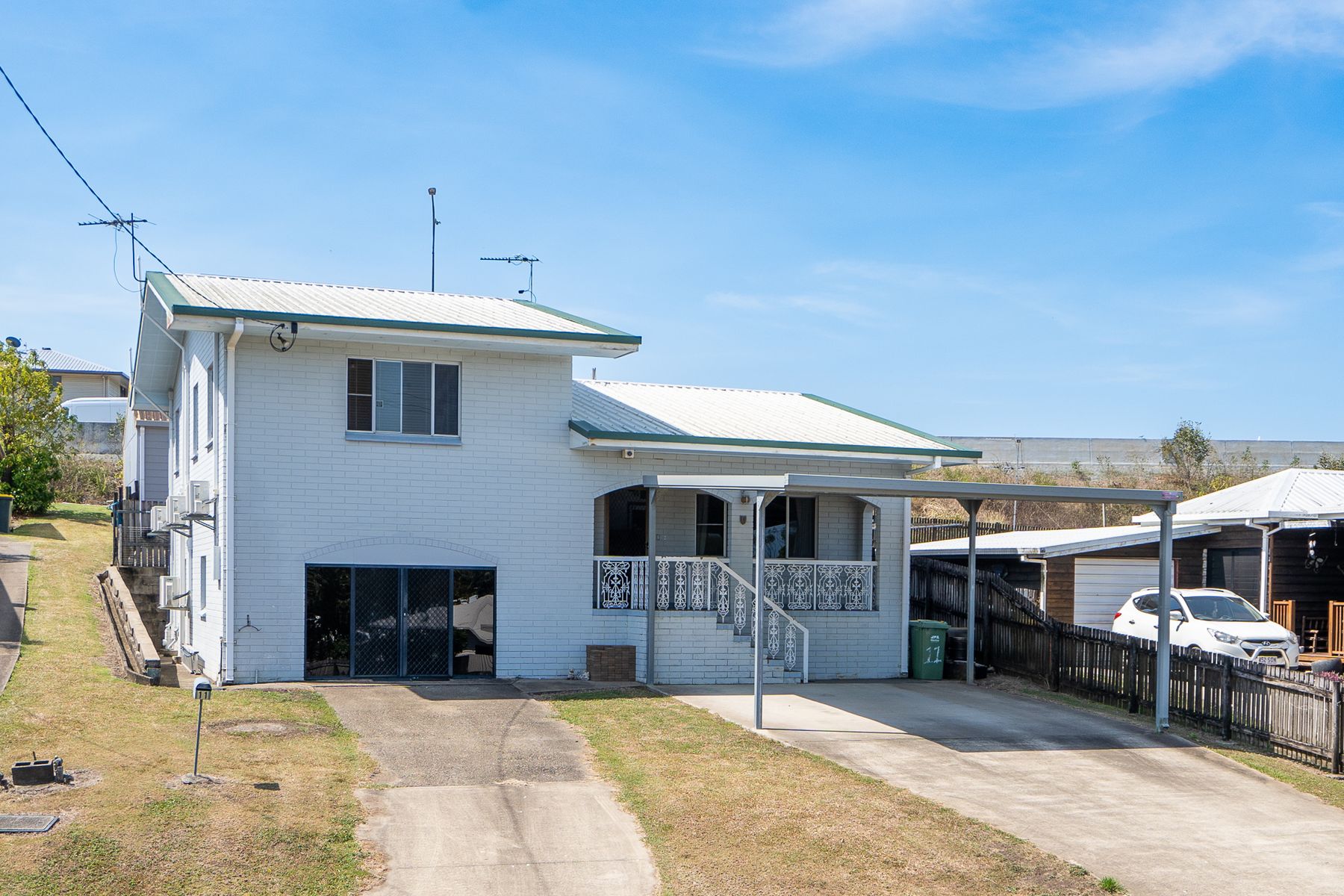 11 Hill End Road, Glenella, QLD 4740, Glenella - Thumbnail 2