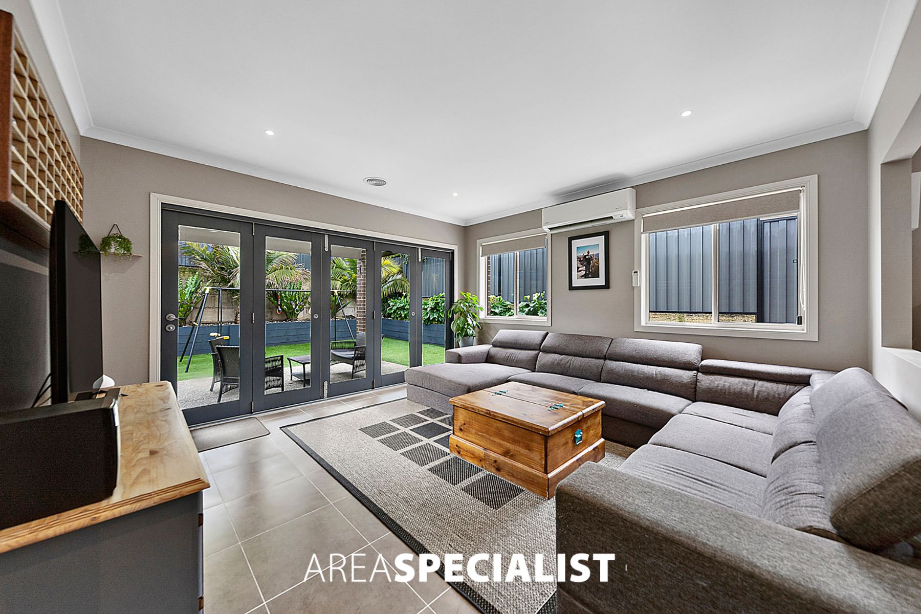 77 Leigh Drive, Pakenham, VIC 3810, Pakenham - Thumbnail 4