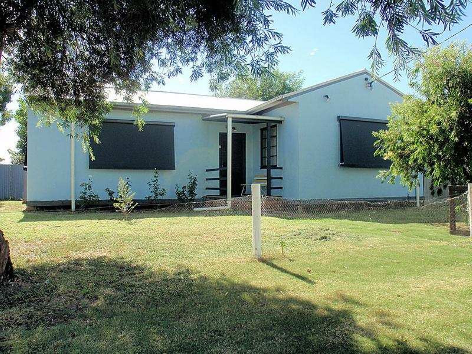 11 Neilpo Street, Dareton - Thumbnail 2