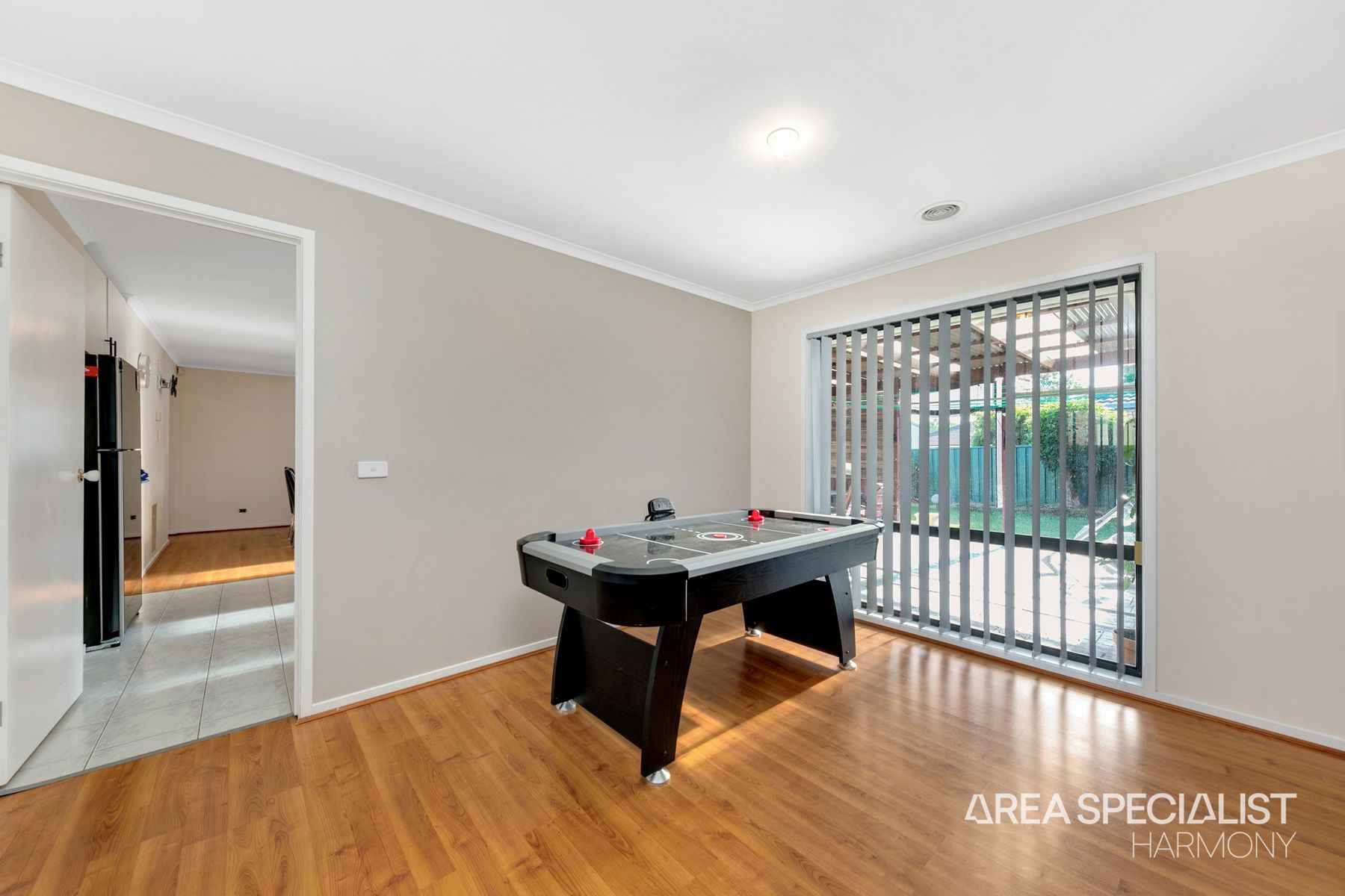 8 Moneghetti Place, Burnside, VIC 3023, Burnside - Thumbnail 7