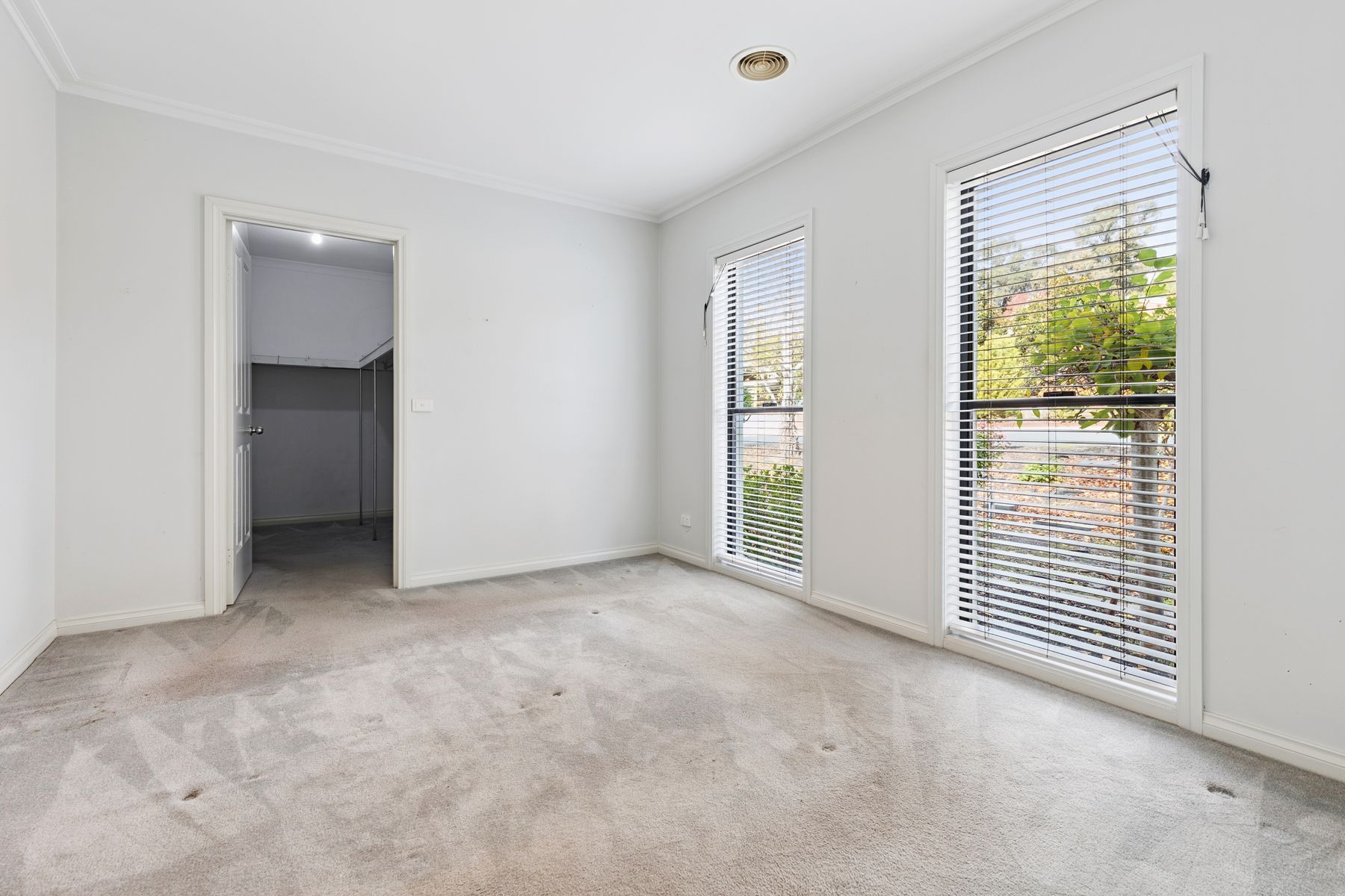6 Greenwood Drive, Kennington VIC 3550, Kennington - Thumbnail 5