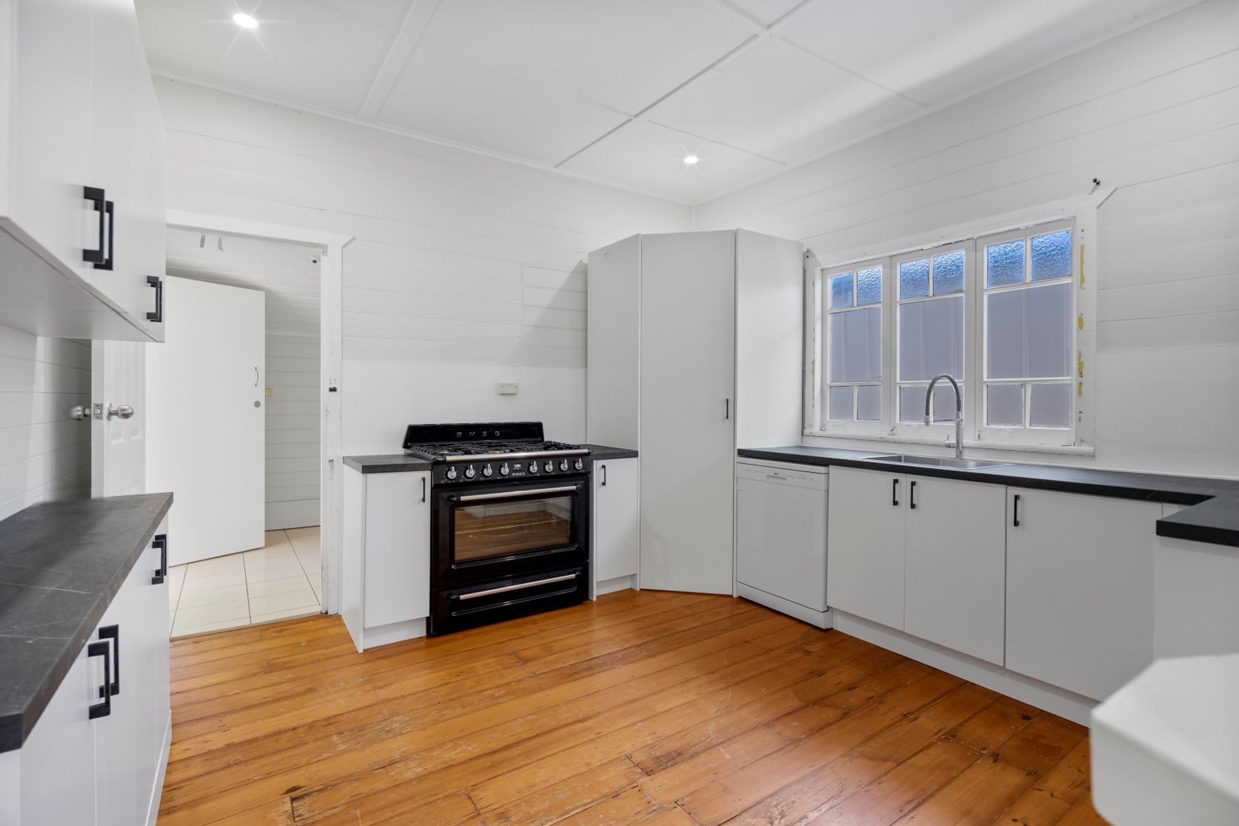 146 Pine Mountain Road, Brassall QLD 4305, Brassall - Thumbnail 3