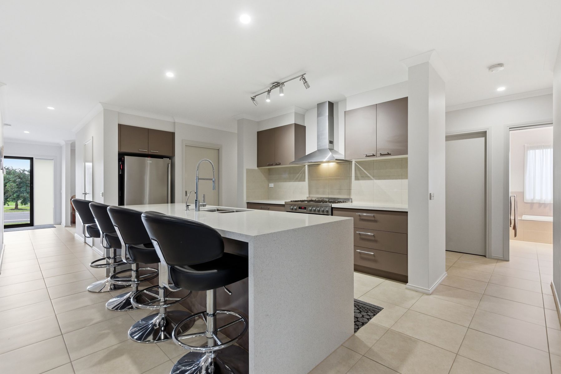 42 Whirrakee Parade, Huntly VIC 3551, Huntly - Thumbnail 2