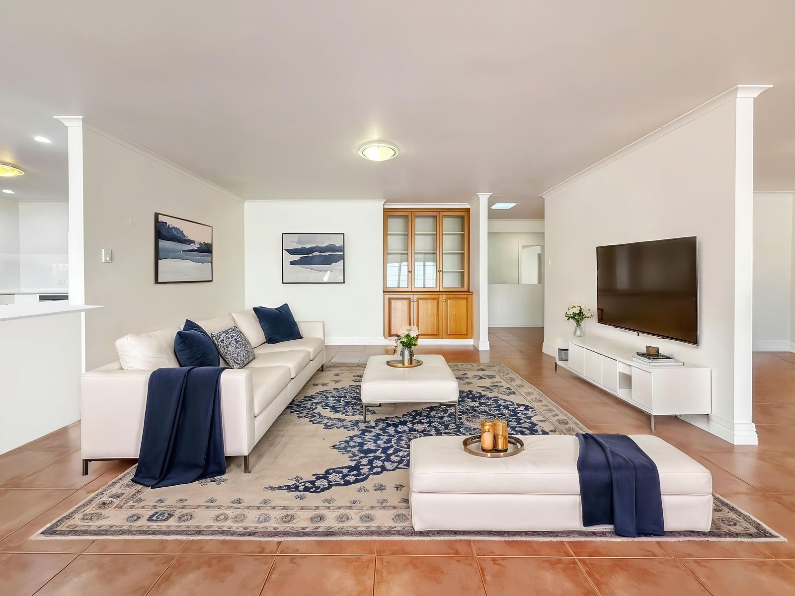 48 Eagle Court, Desert Springs - Image 1