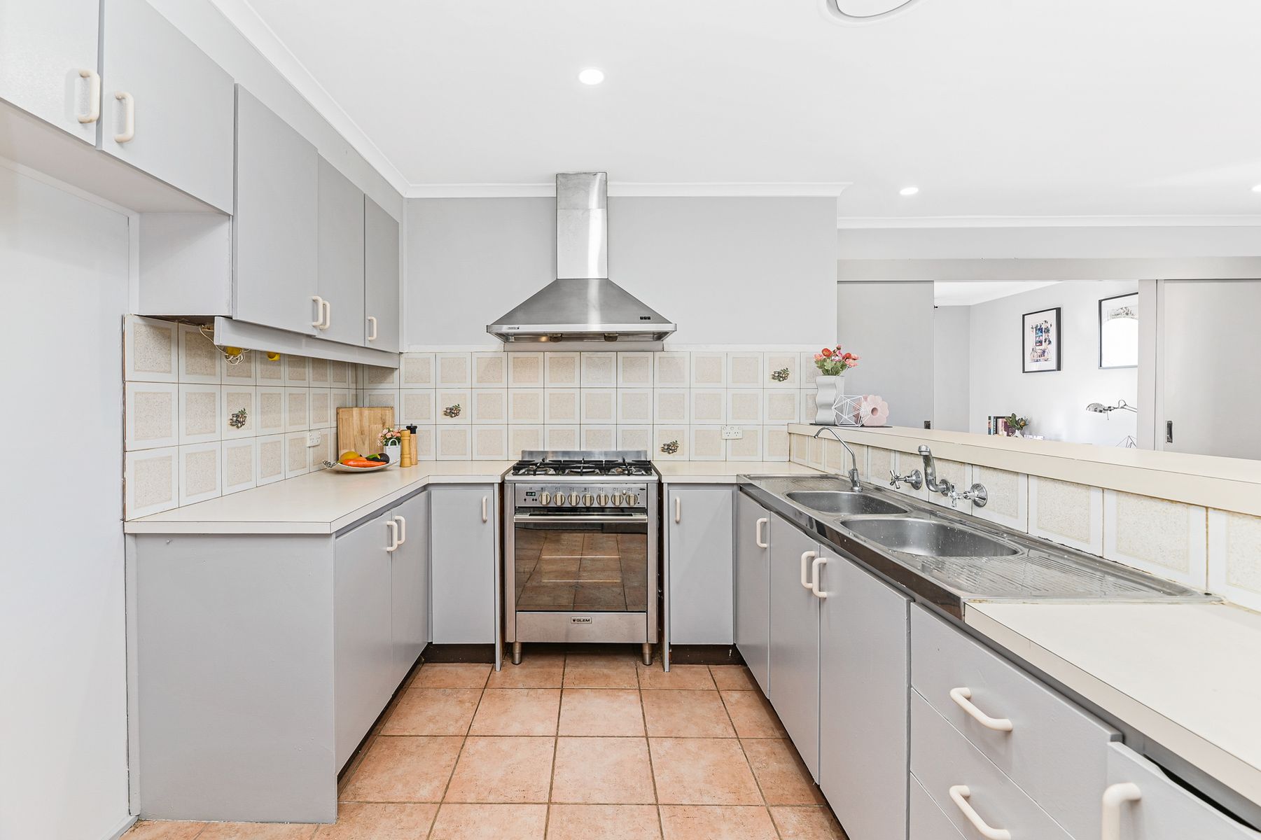 10 Loxwood Avenue, Keysborough, VIC 3173, Keysborough - Thumbnail 8