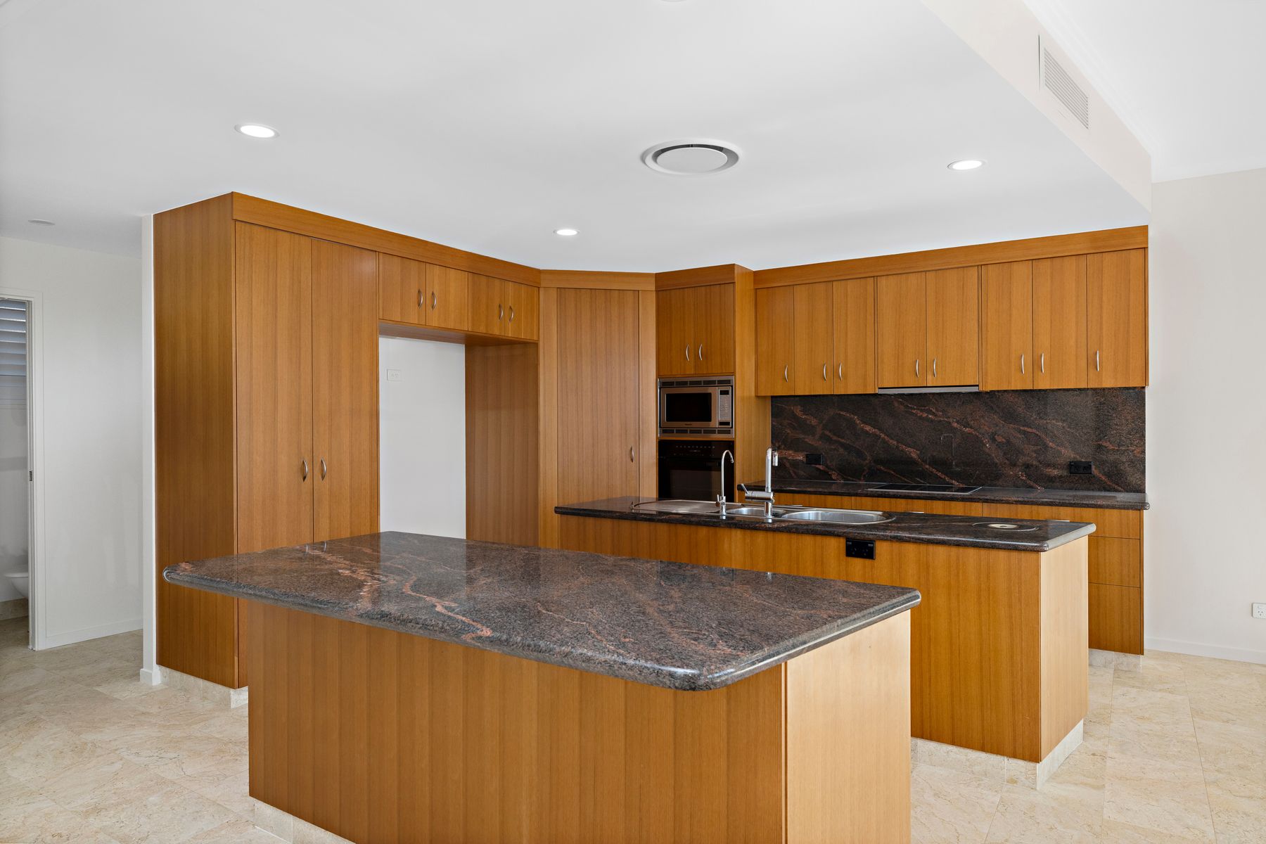 25 Plymouth Court, Raby Bay QLD 4163, Cleveland - Thumbnail 6