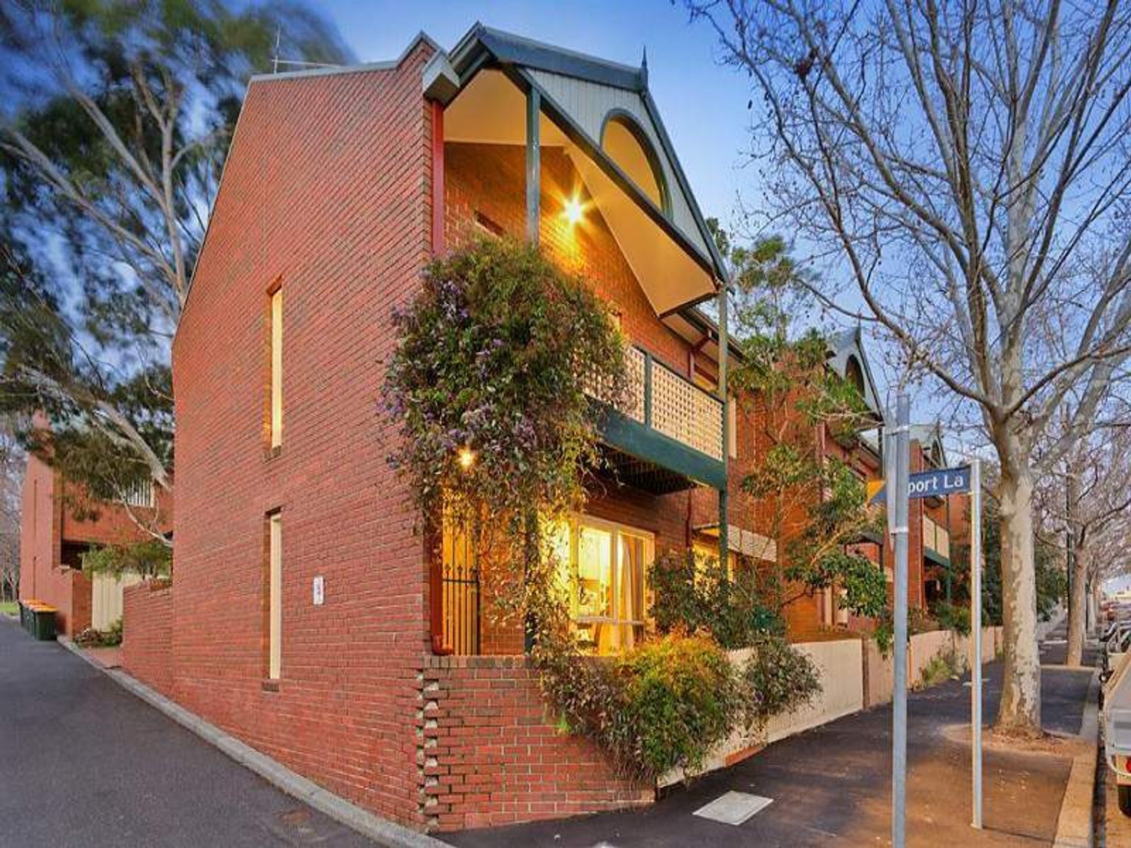 18 Drury Street, Kensington - Thumbnail 2