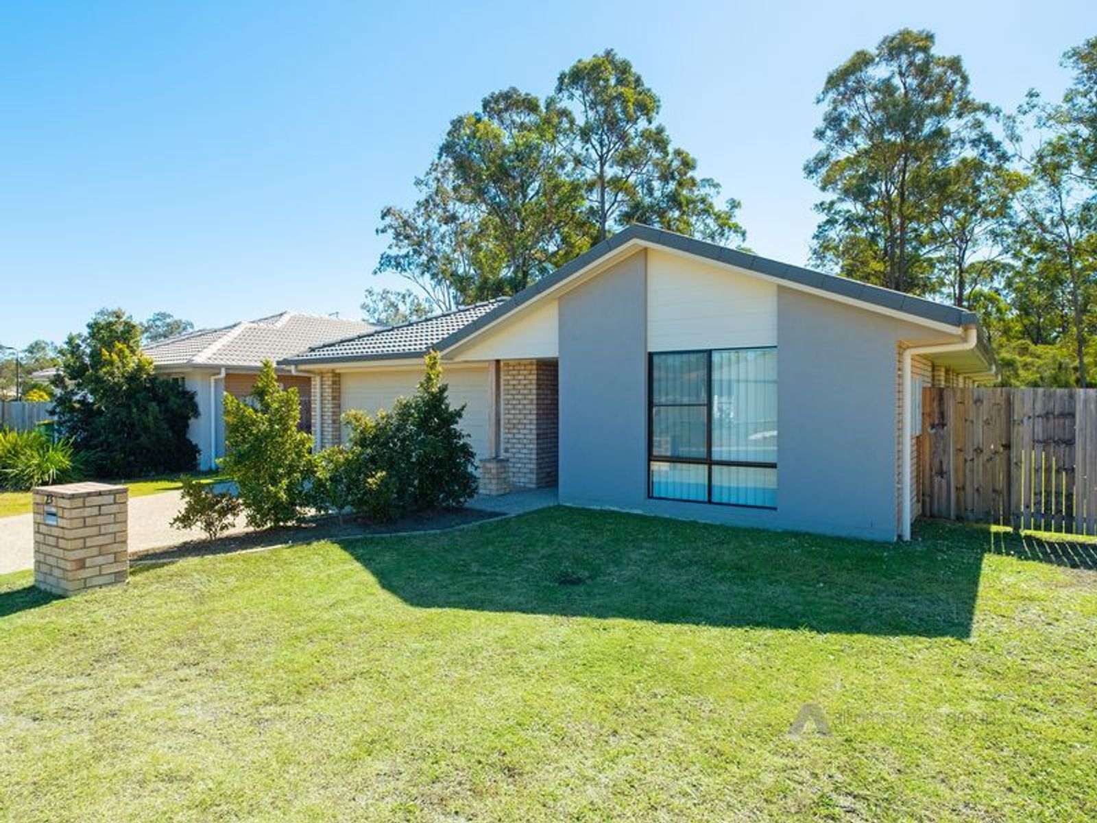 23 John Davison Place, Crestmead QLD 4132, Crestmead - Thumbnail 2