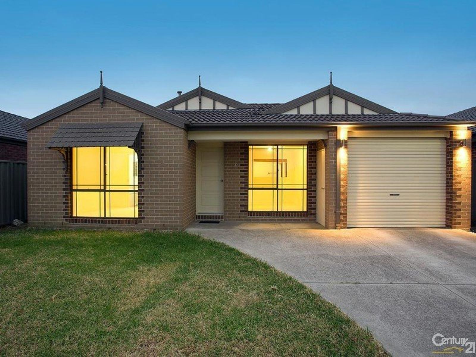 37 Statesman Circuit, Cranbourne East - Thumbnail 3