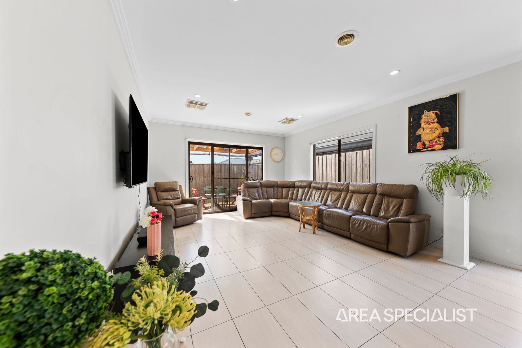 5 Spinebill Court, Pakenham, VIC 3810, Pakenham - Thumbnail 3