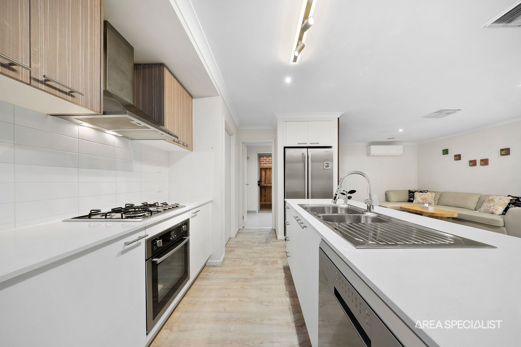 31 Belvedere Drive, Truganina - Thumbnail 6