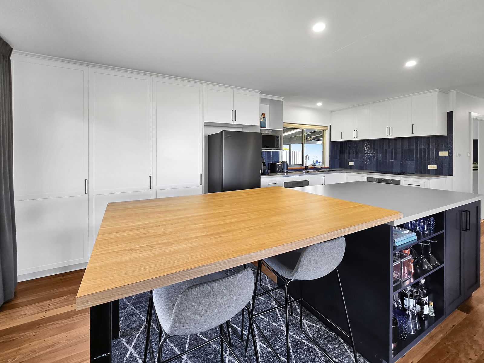 11 Phillips Avenue, Atherton QLD 4883, Atherton - Thumbnail 5