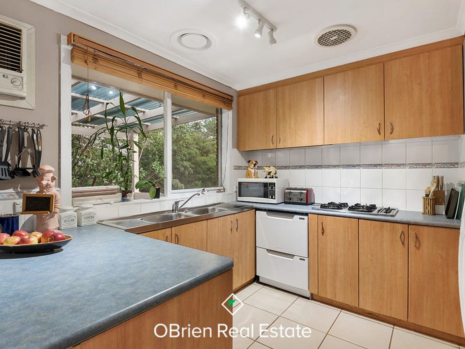 7 Coledale Close, Endeavour Hills, VIC 3802, Endeavour Hills - Thumbnail 2