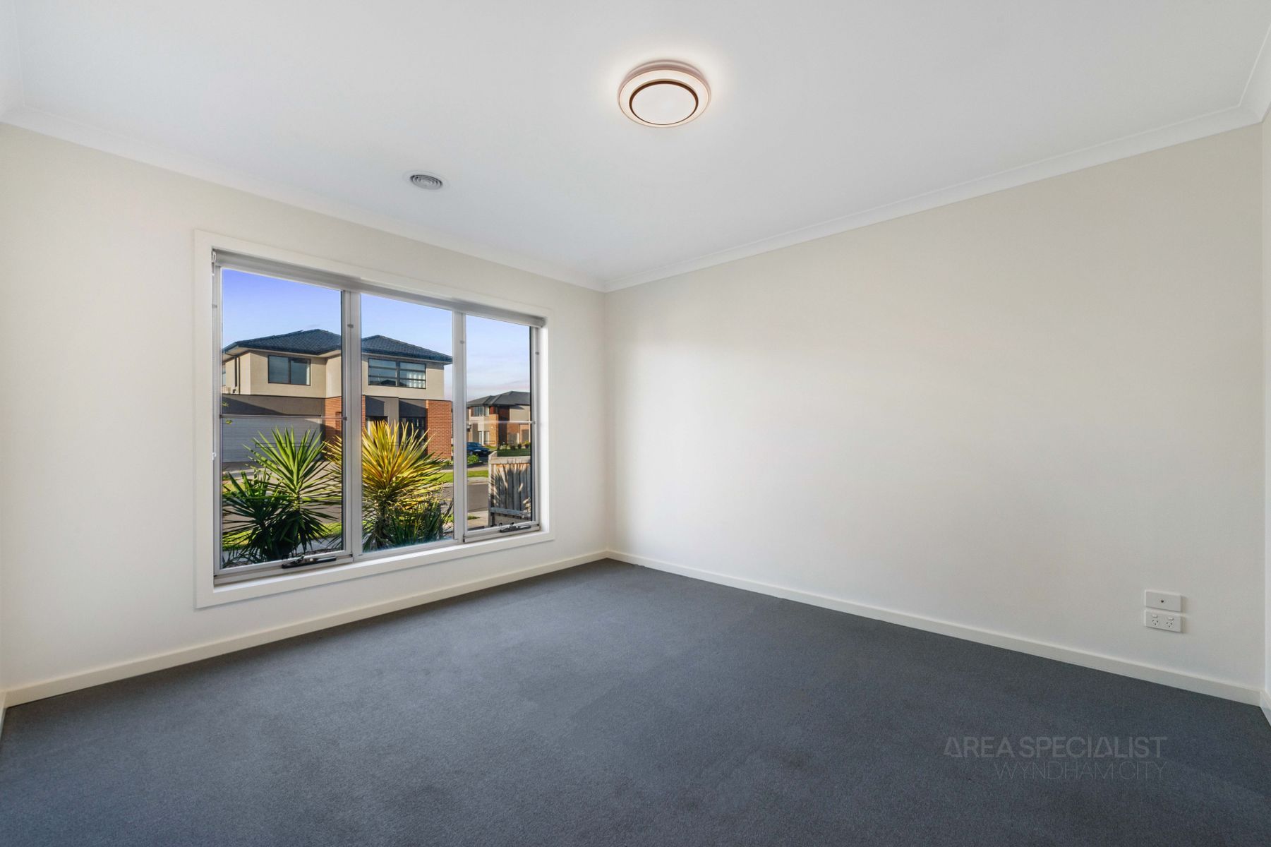 33 Columbus Street, Point Cook, VIC 3030, Point Cook - Thumbnail 4
