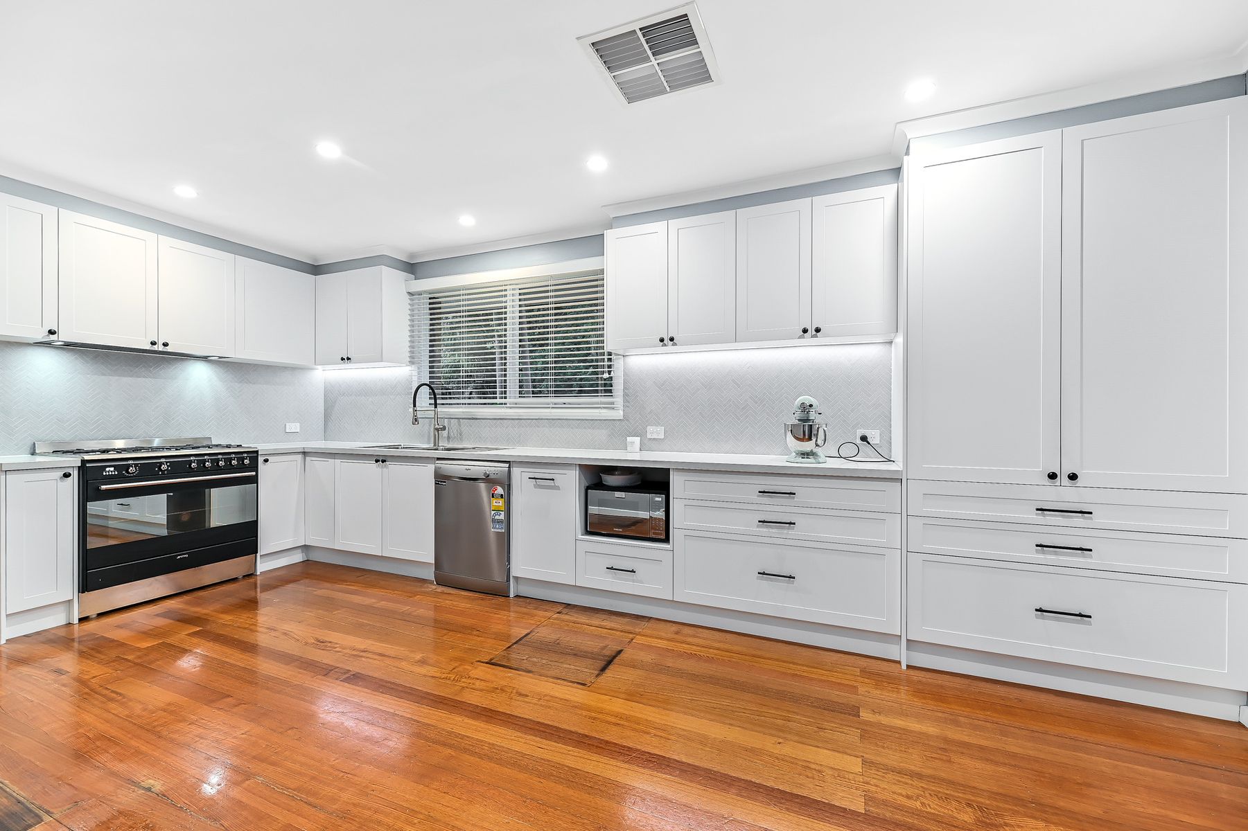 11 Maxine Court, Noble Park, VIC 3174, Noble Park - Thumbnail 3