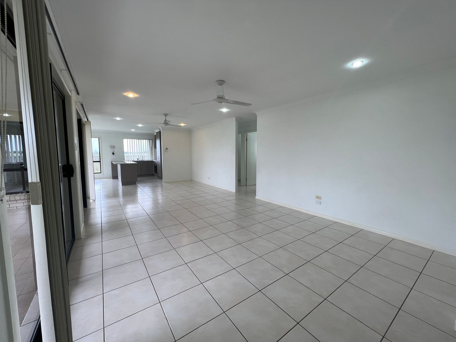 4 Dianella Drive, Glenella QLD 4740, Glenella - Thumbnail 3