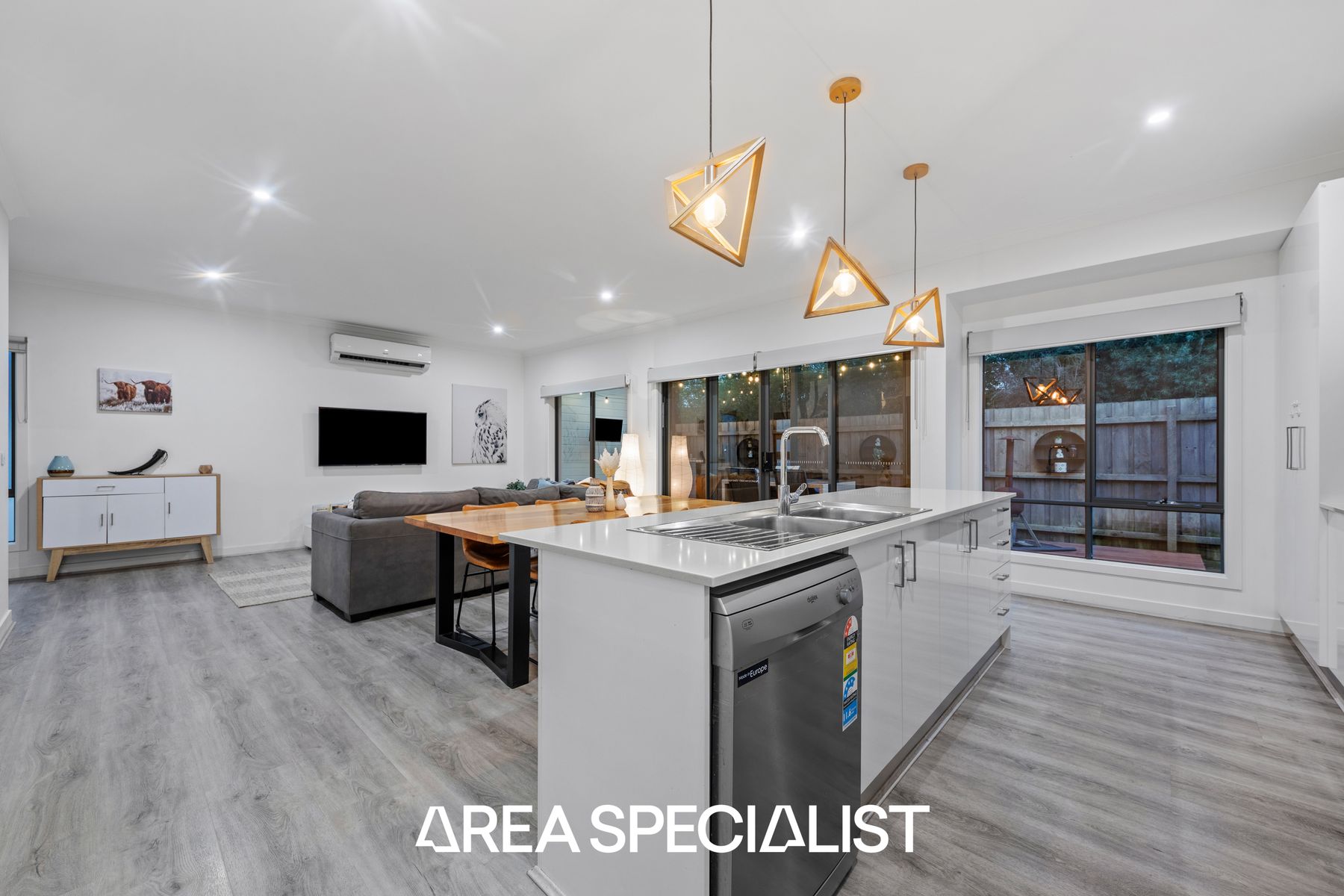 80A Racecourse Road, Pakenham, VIC 3810, Pakenham - Thumbnail 3