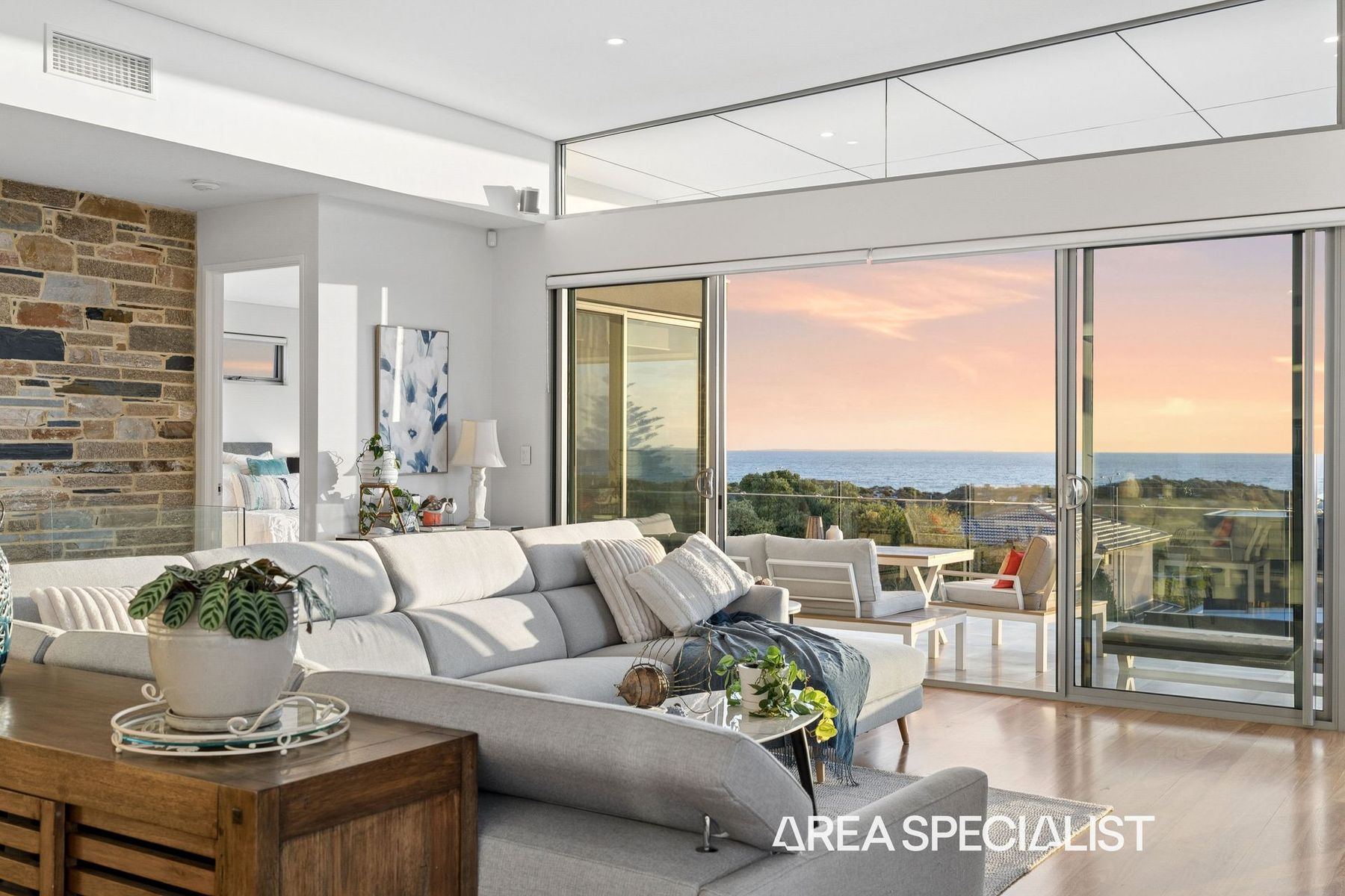 25 Dilkara Way, City Beach, City Beach - Thumbnail 6