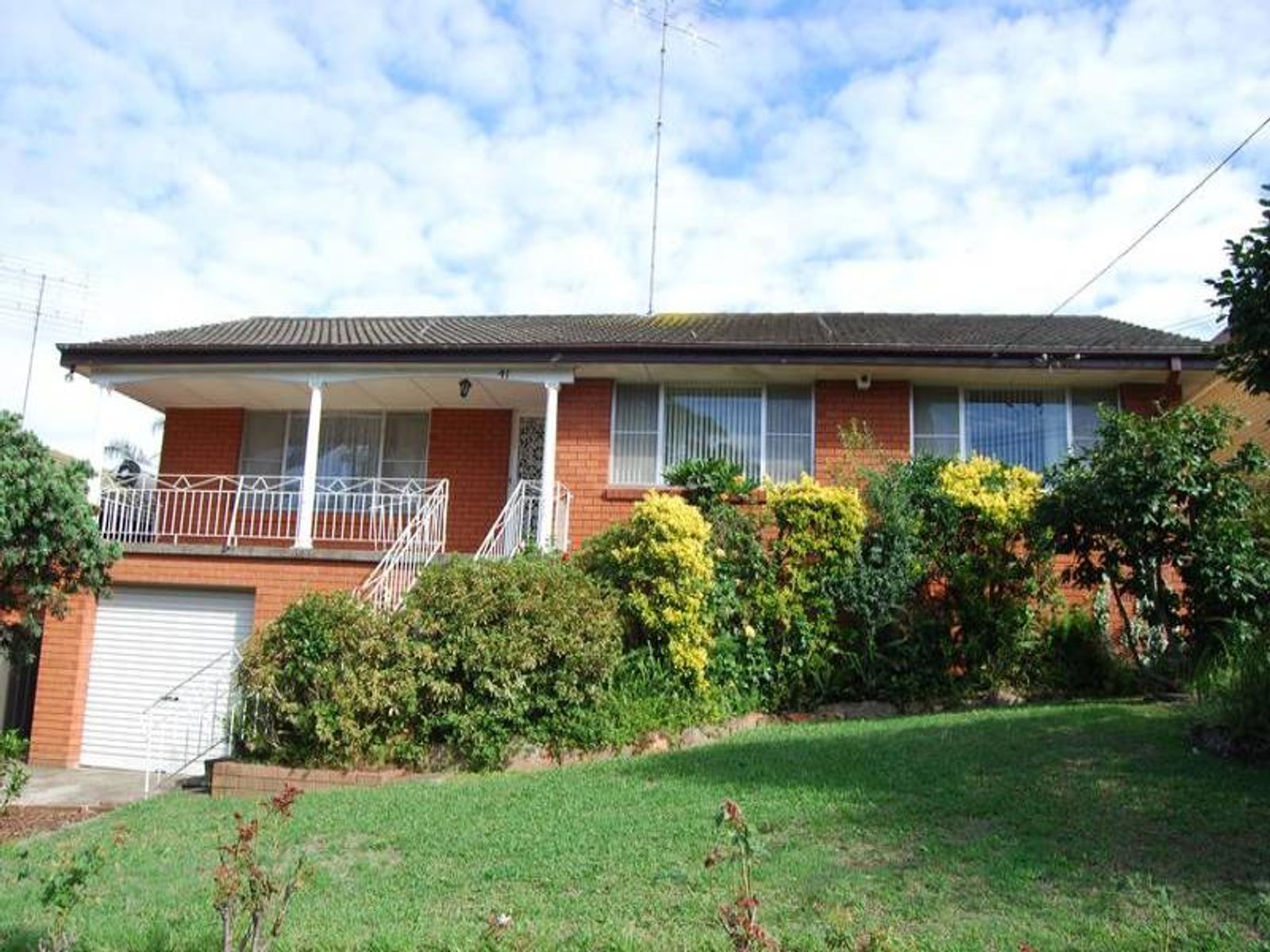 41 Bel Air Road, Penrith - Thumbnail 3