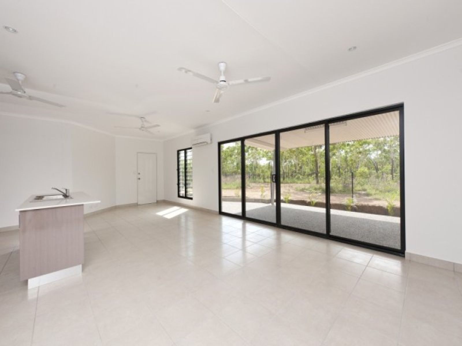 2/14 Duwun Road, Rosebery NT 0832, Rosebery - Thumbnail 6