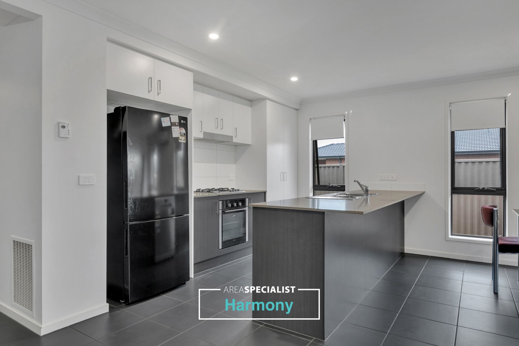 12 Ambervue Drive, Cobblebank, VIC 3338, Cobblebank - Thumbnail 6
