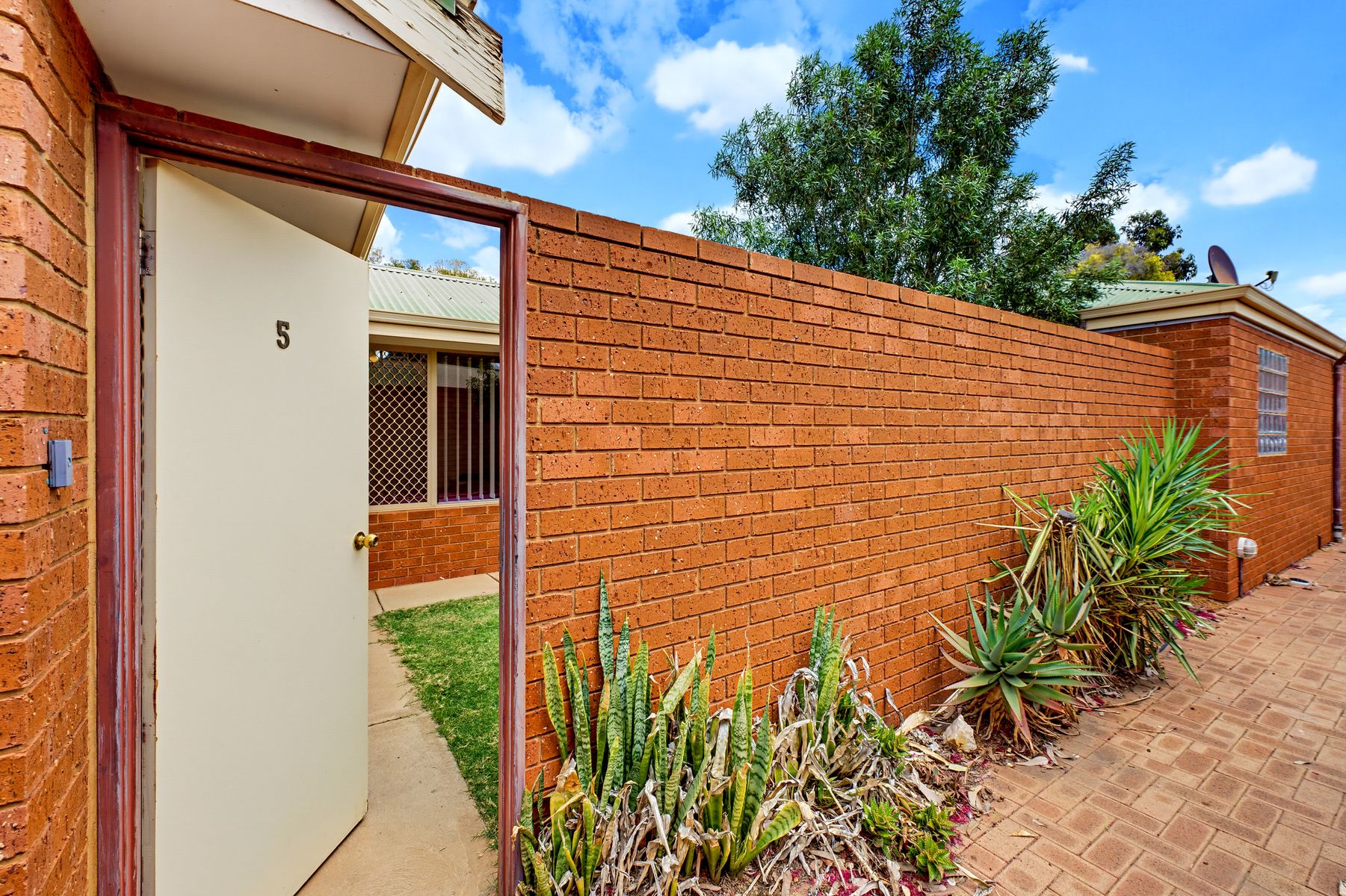 5/19 Macdonald Street, Kalgoorlie - Image 1