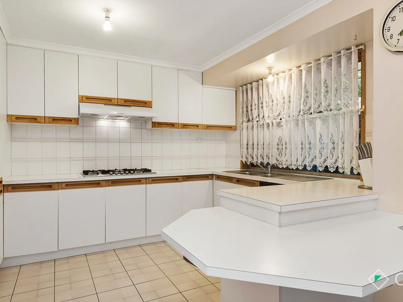 16 Glencaple Court, Endeavour Hills, VIC 3802, Endeavour Hills - Thumbnail 2