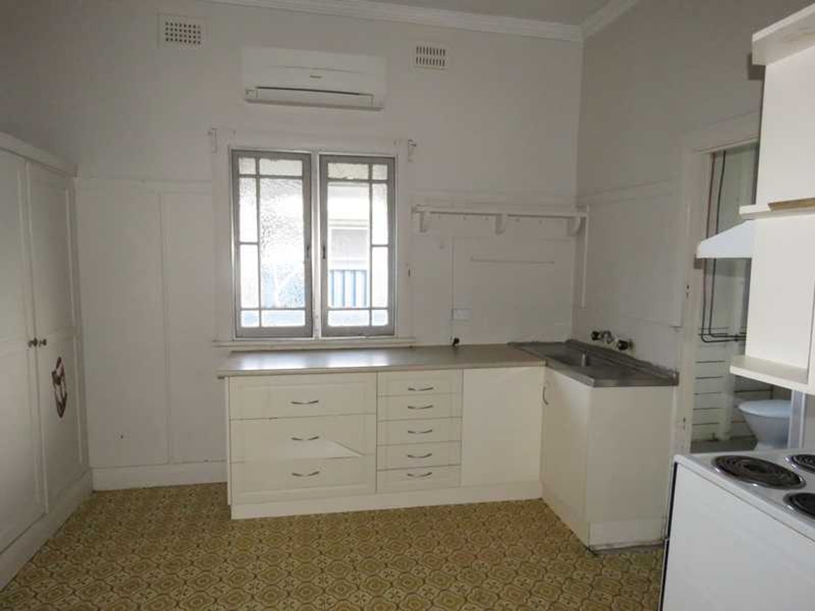 12 Rayner Street, Casino - Thumbnail 8