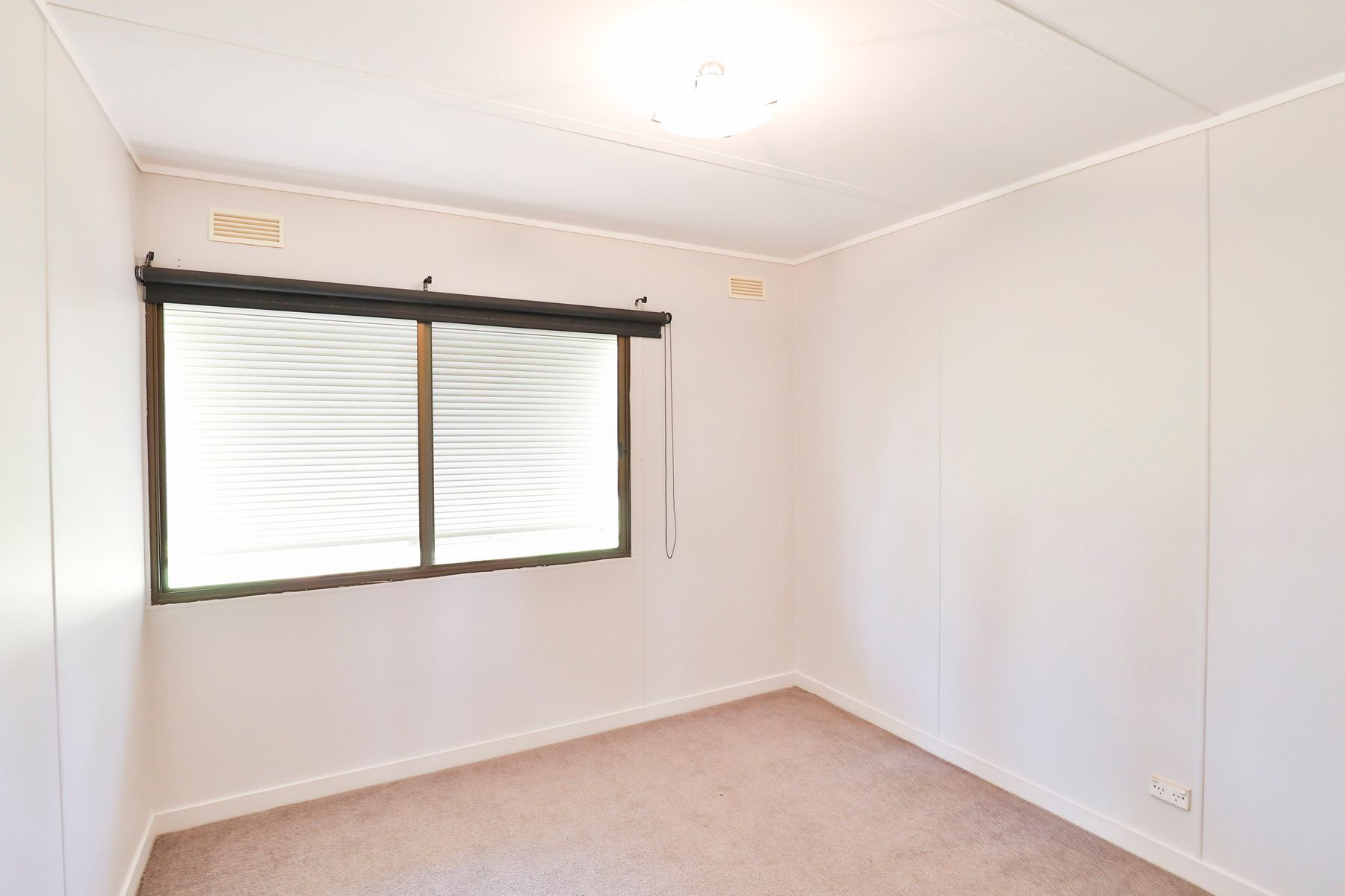 12 Elouera Drive, Irymple - Thumbnail 8
