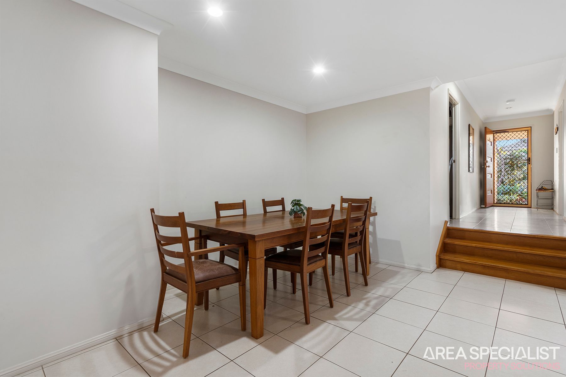 32 Paris Parade, Ormeau, QLD 4208, Ormeau - Thumbnail 5