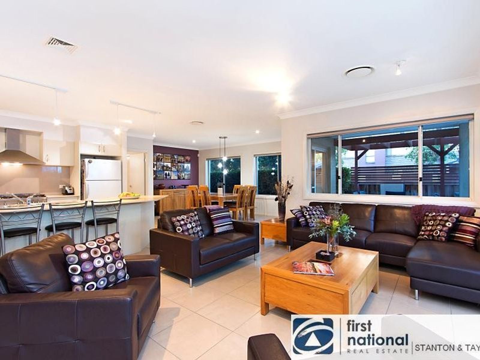 13 Waterside Boulevard, Cranebrook - Thumbnail 7