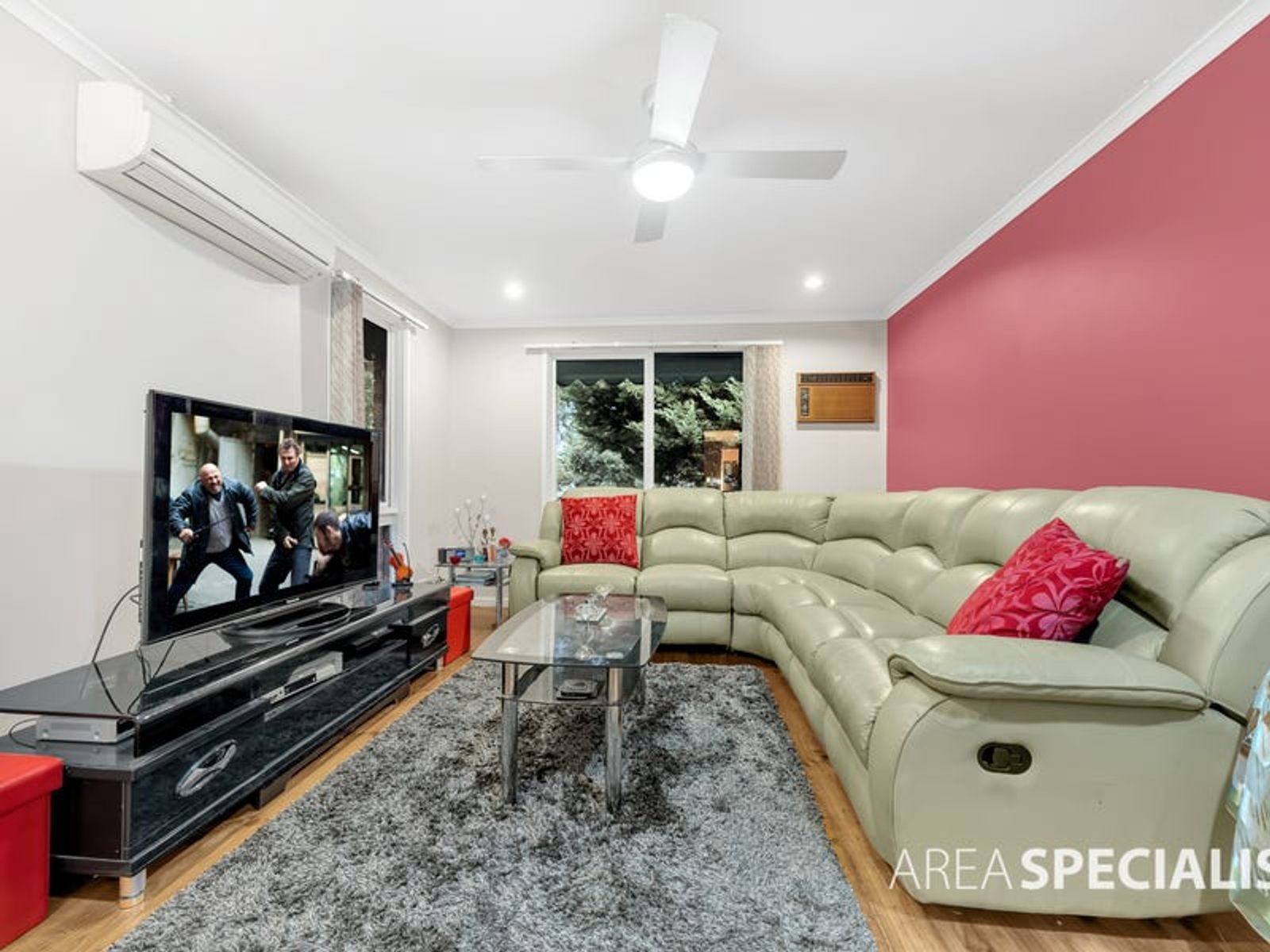 10 Ellaswood Court, Hampton Park, VIC 3976, Hampton Park - Thumbnail 4