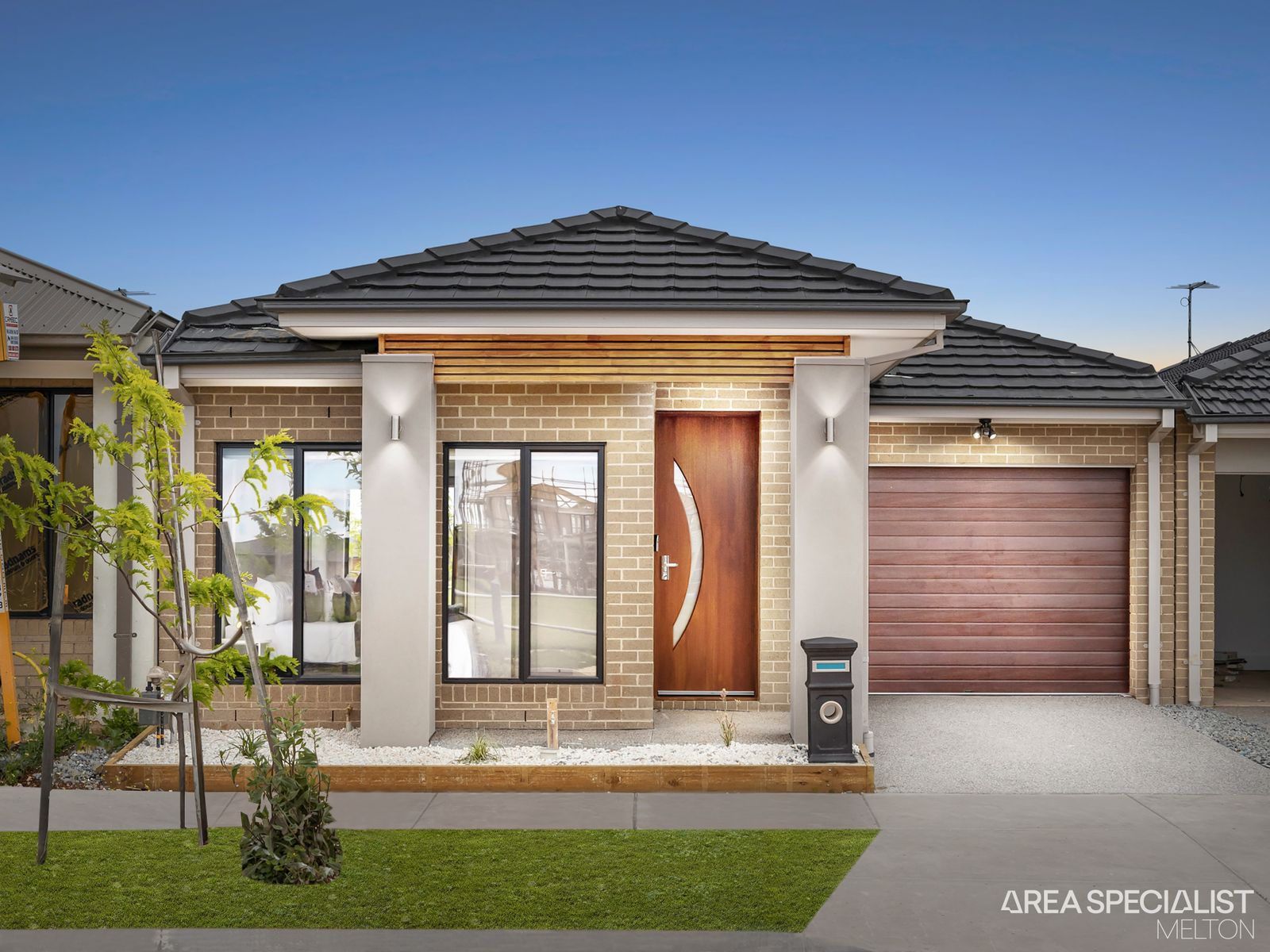 54 Huntingfield Street, Thornhill Park, VIC 3335, Thornhill Park - Thumbnail 2